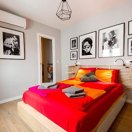 ARMAS 44 - Apartamento de 2 dormitorios, moderno y céntrico, sin ascensor Saragoça Exterior foto