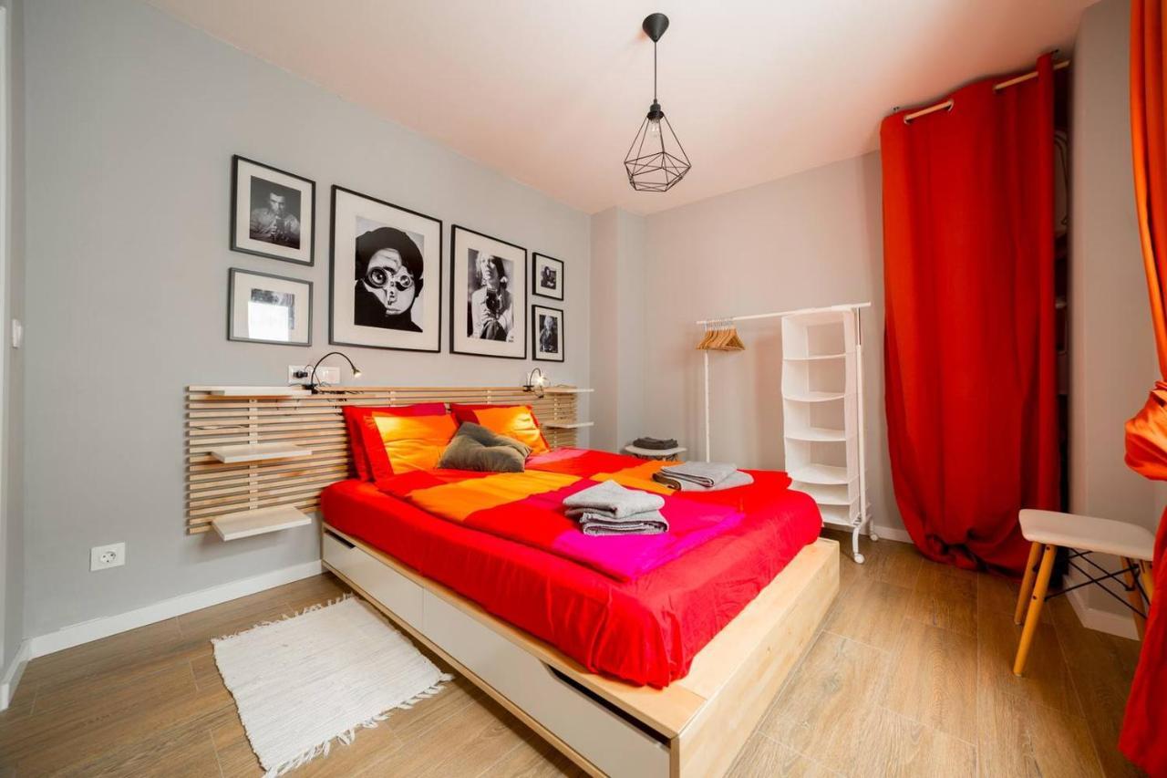 ARMAS 44 - Apartamento de 2 dormitorios, moderno y céntrico, sin ascensor Saragoça Exterior foto