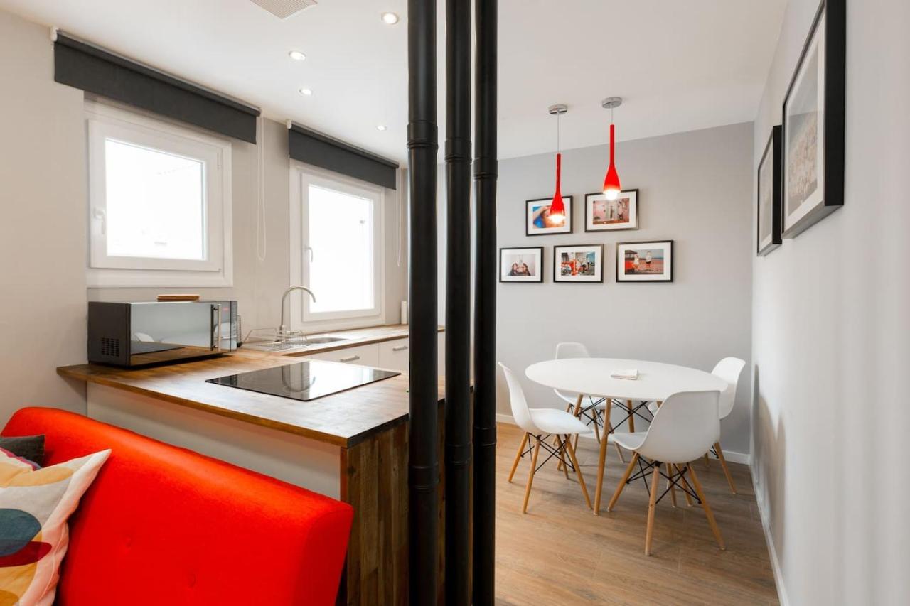 ARMAS 44 - Apartamento de 2 dormitorios, moderno y céntrico, sin ascensor Saragoça Exterior foto
